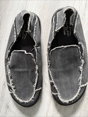 Blue Fin memory foam men’s  slip on beach shoes size 9